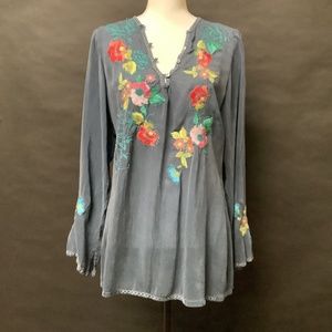 Johnny was silk blouse